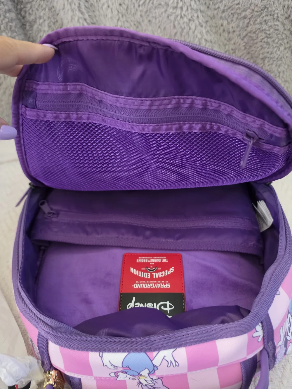 DISNEY MINNIE DAISY CHECK BACKPACK